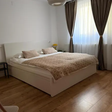 Traveler's Nest - Old Town Hideaway * Brasov